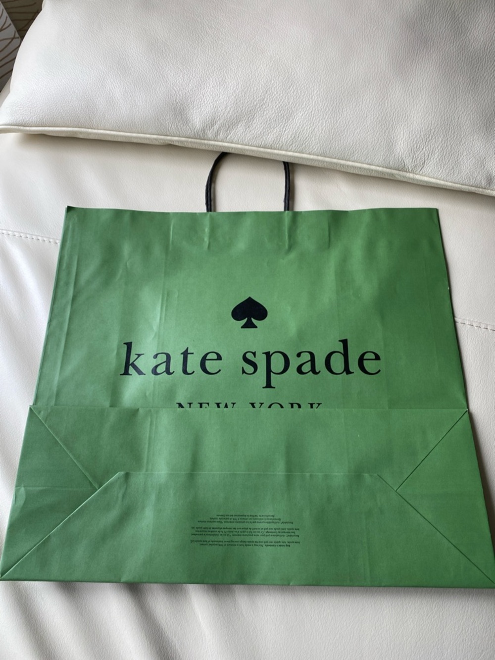 💕Host Pick💕 Kate Spade Large paper Bag - Picture 2 of 2